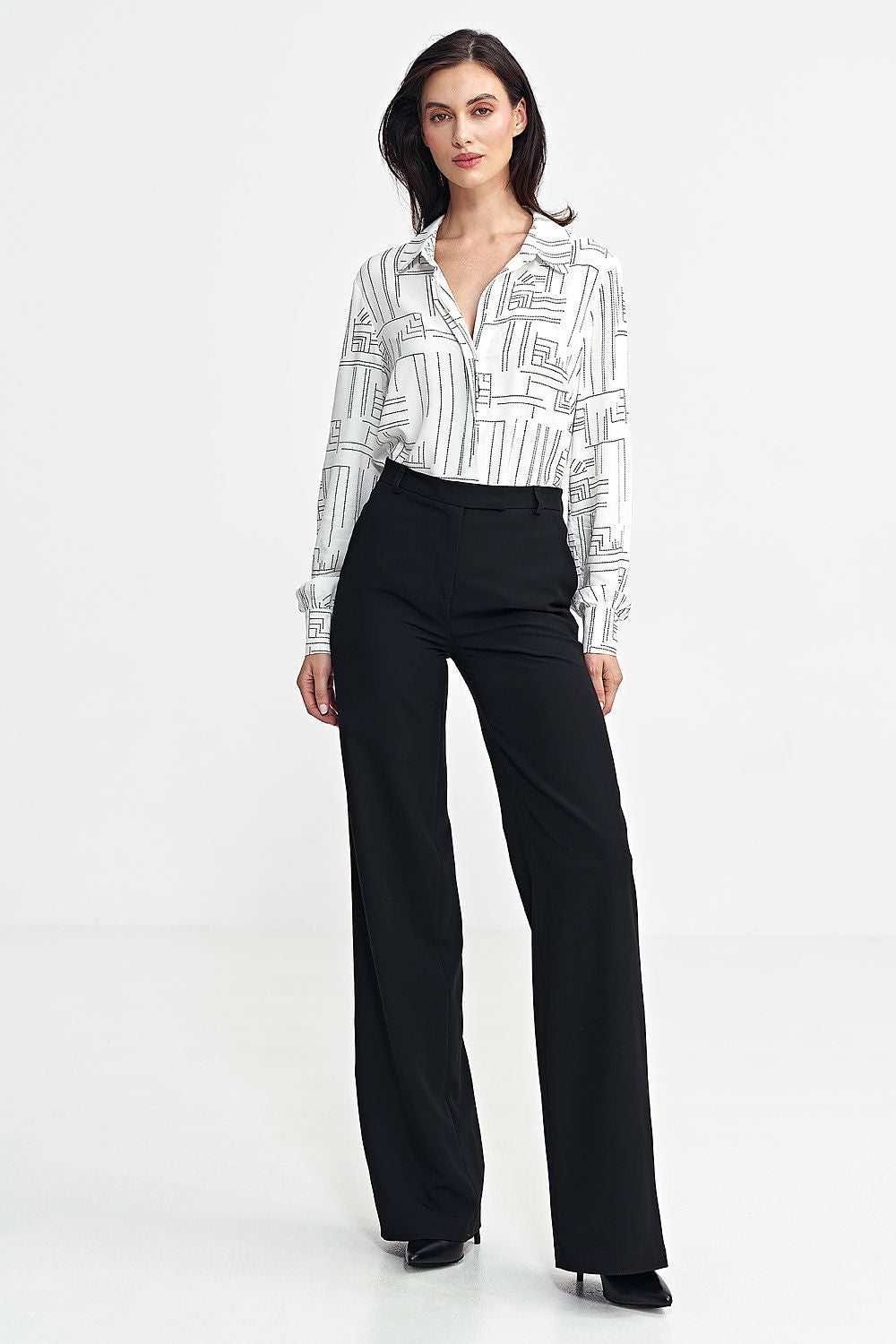  Trousers model 200387 Nife 